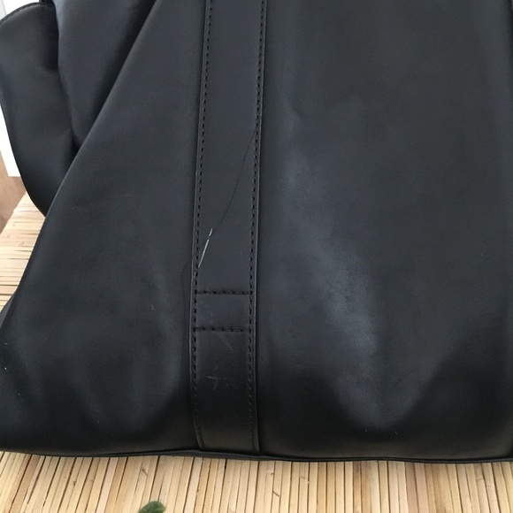 Aritizia Six Eleven MC Duffle Bag - Picture 4 of 8